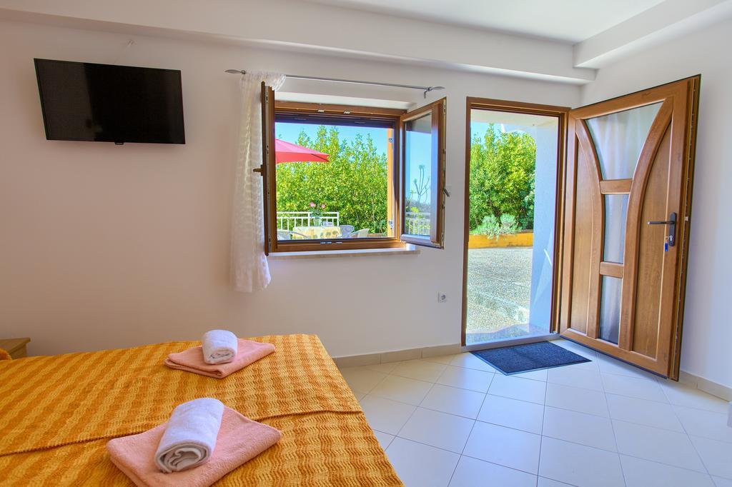 Nadija Studio Apartmani كرك المظهر الخارجي الصورة
